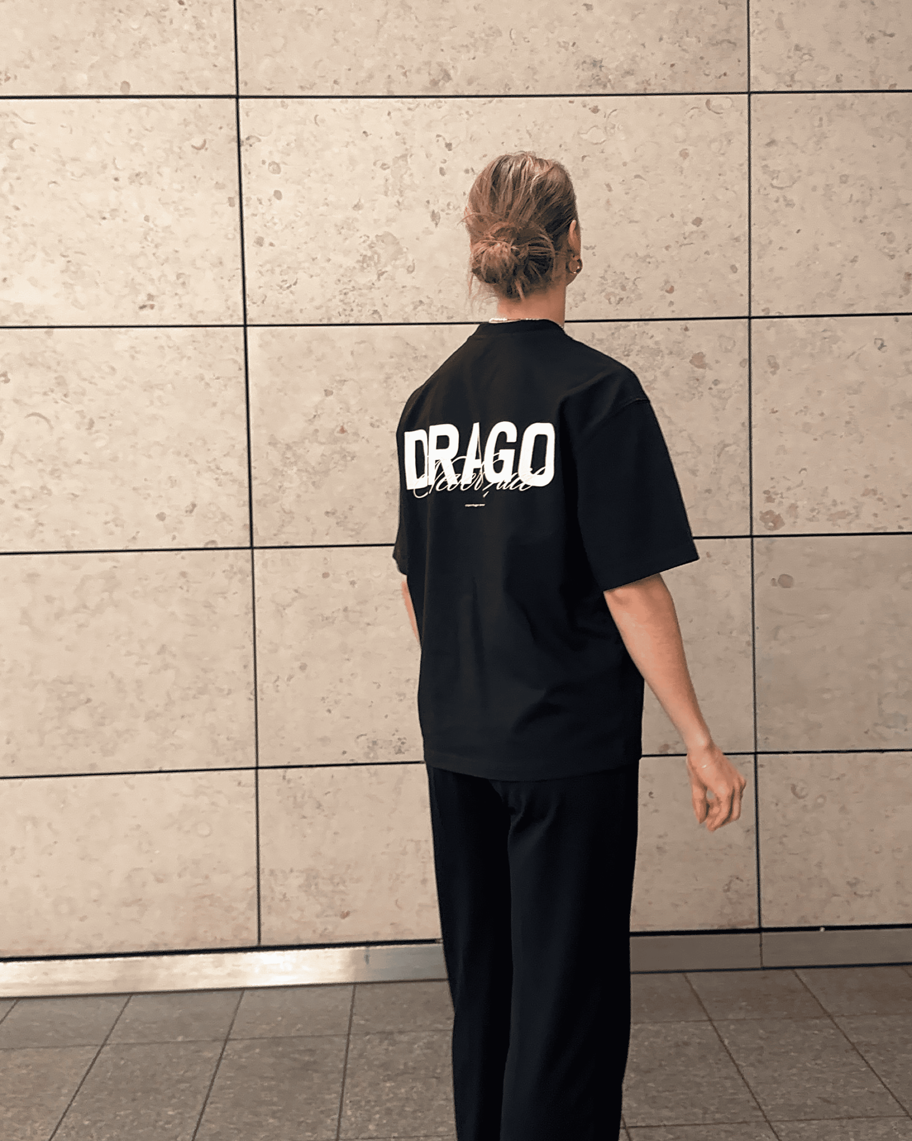 LOGO T-SHIRT High Quality T-Shirt made from premium material