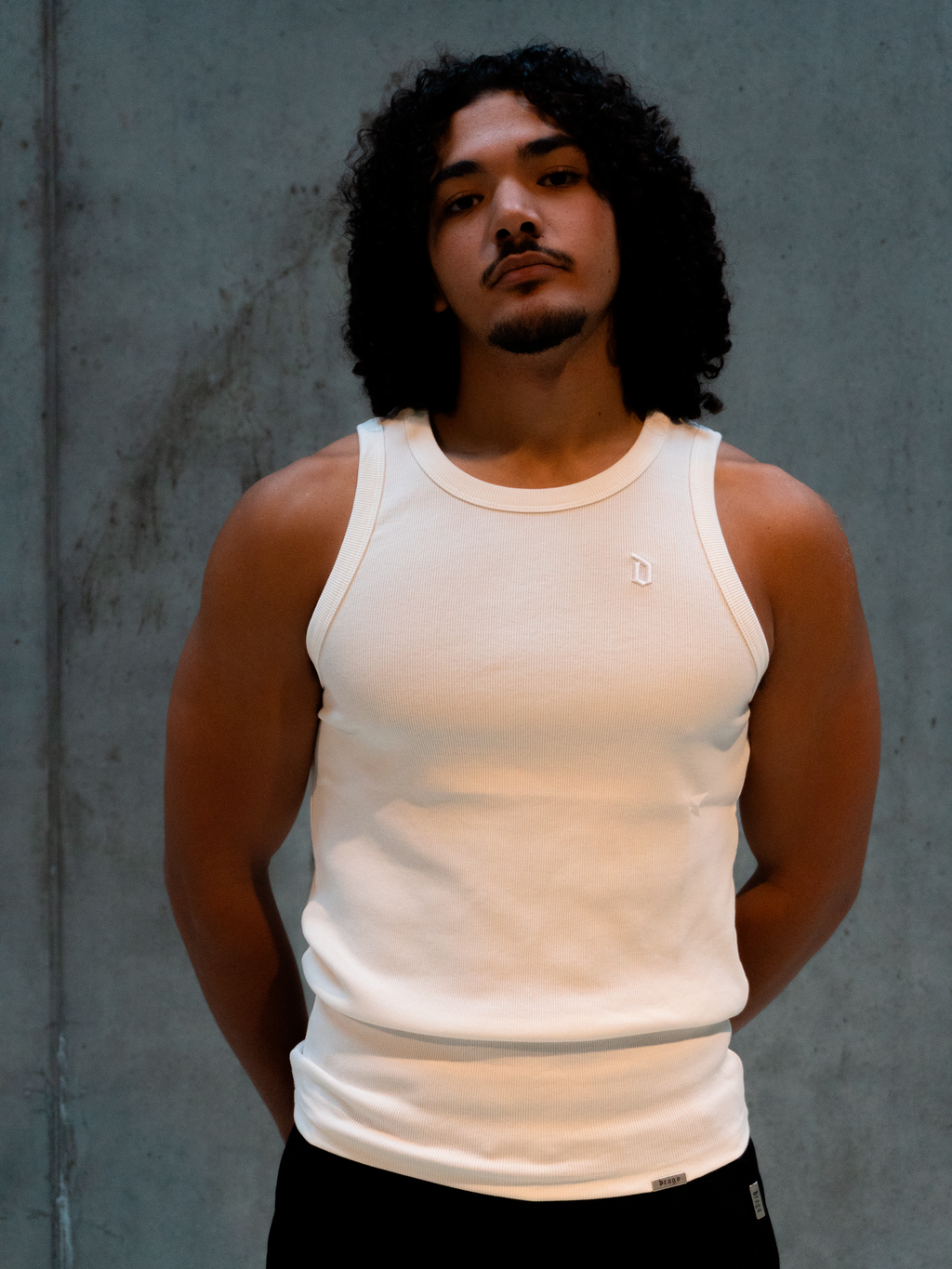 SIGNATURE TANK TOP