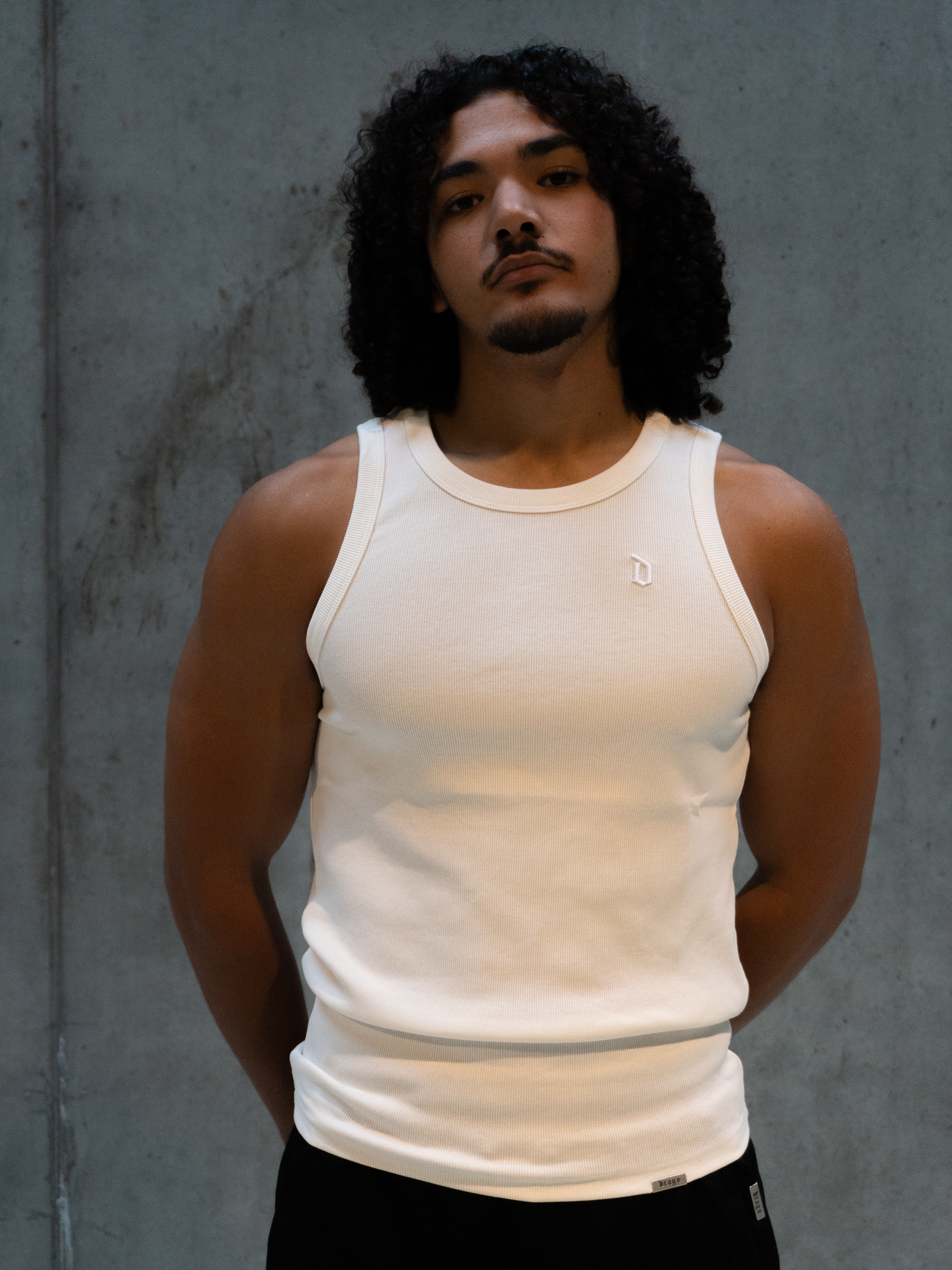 SIGNATURE TANK TOP