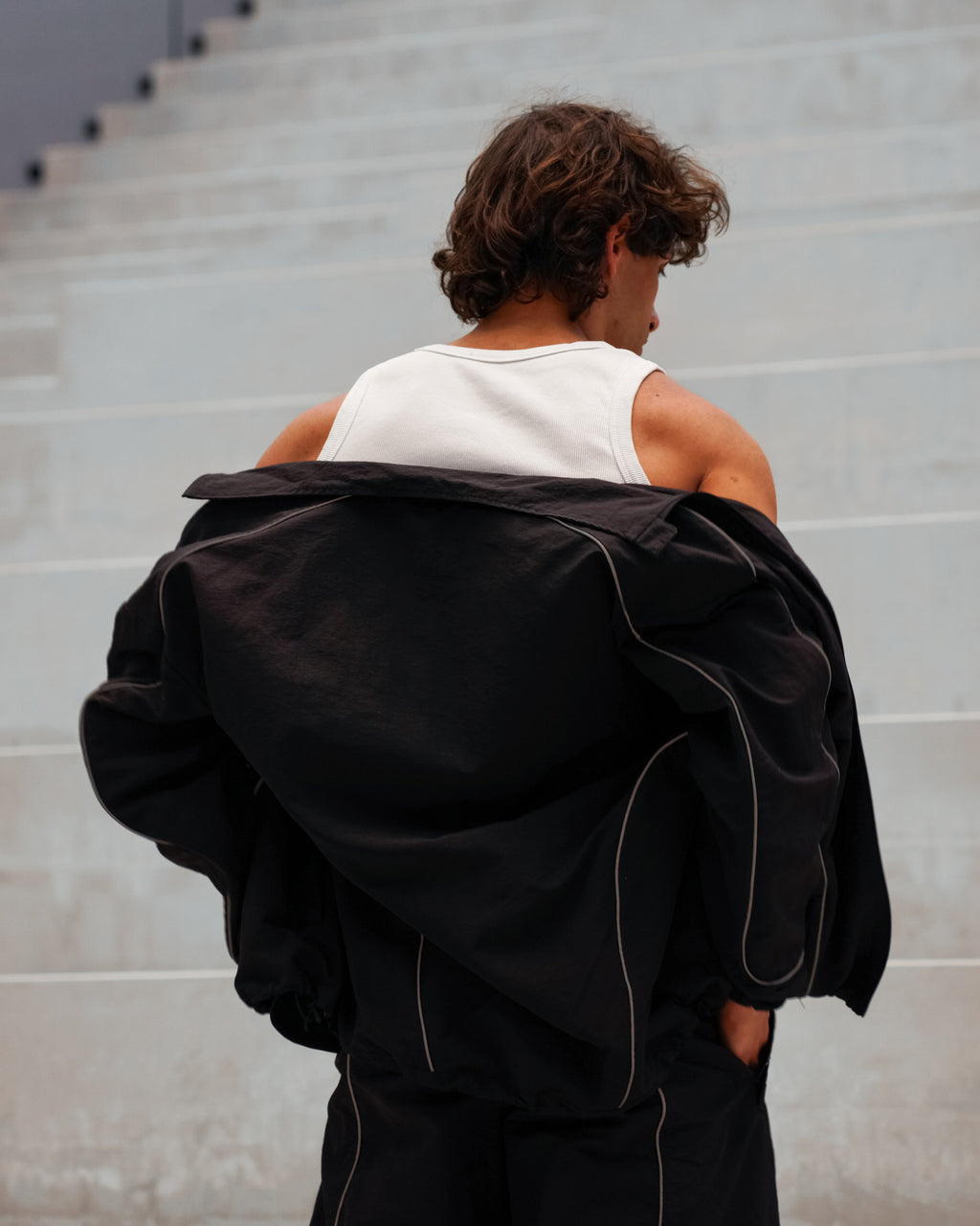 DRAGO Luxury Tracksuit - Box-Fit Oversized Track Jacket & Straight Track Pants i 100% Premium Nylon