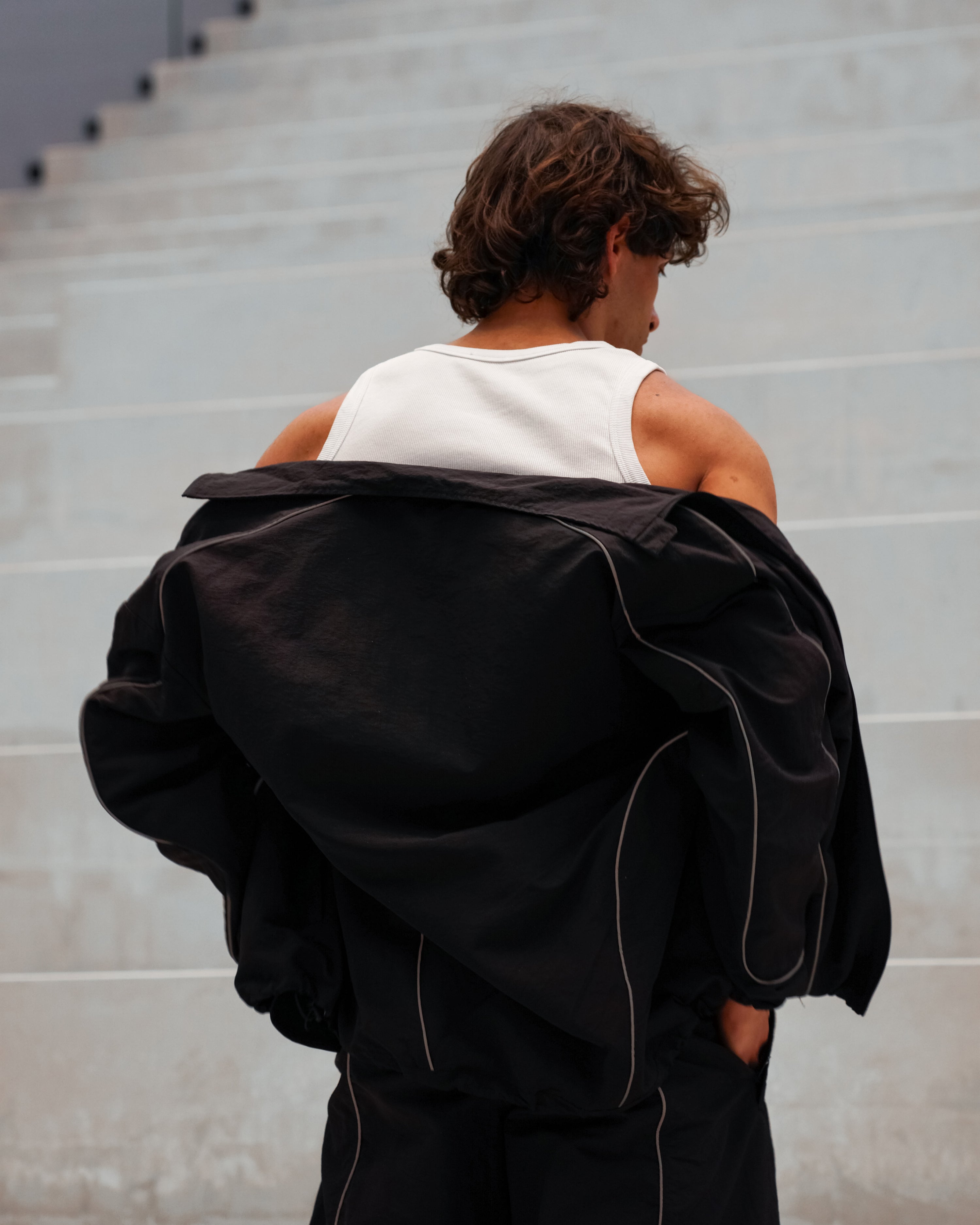 DRAGO Luxury Tracksuit - Box-Fit Oversized Track Jacket & Straight Track Pants i 100% Premium Nylon