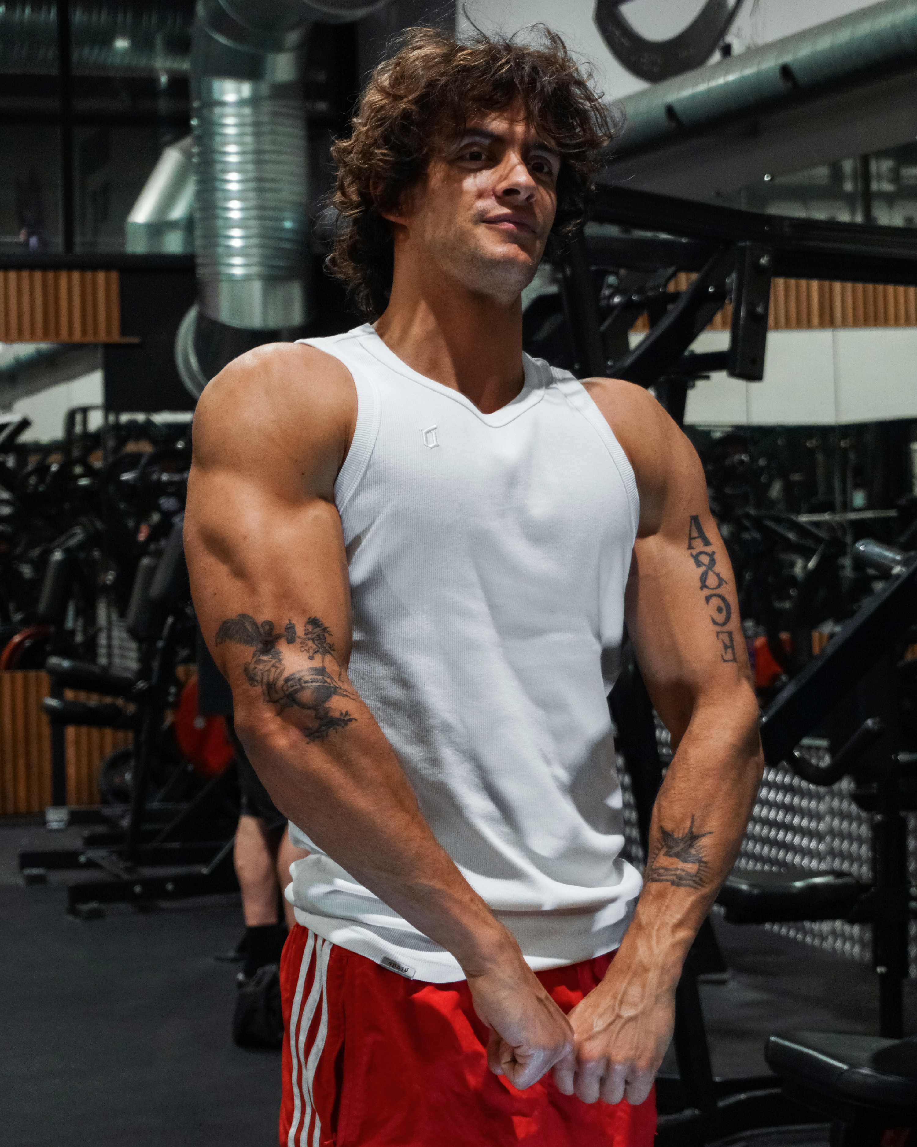 SIGNATURE TANK TOP