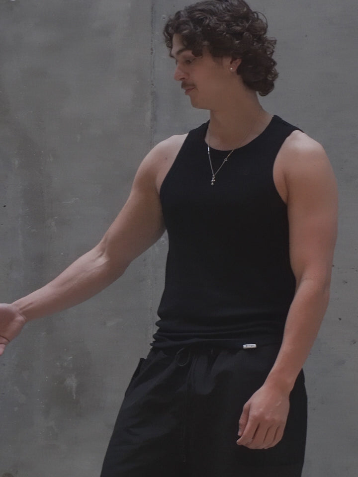 SIGNATURE TANK TOP