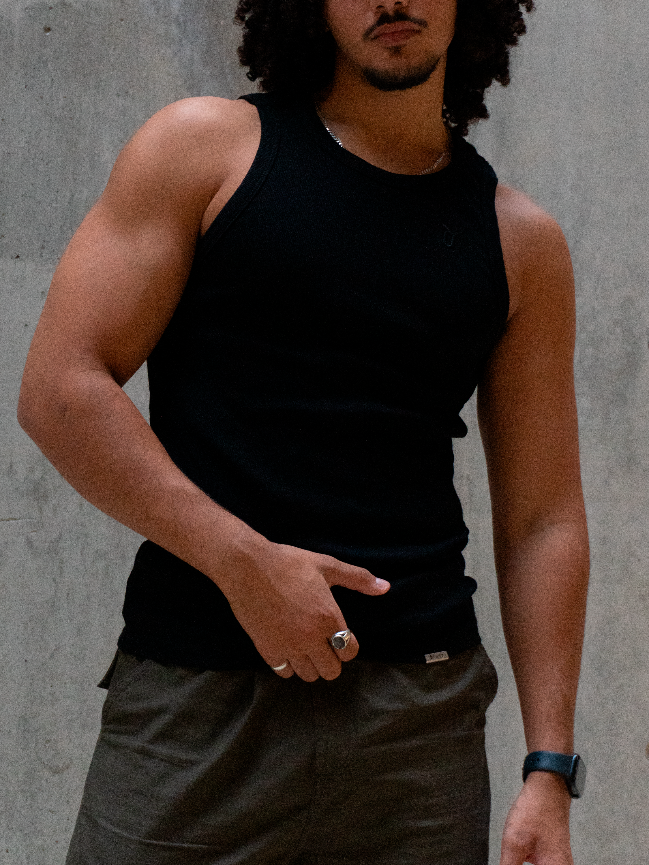SIGNATURE TANK TOP